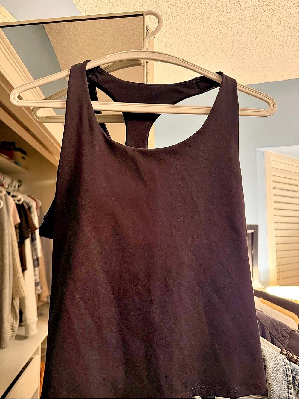 Old Navy PowerSoft Strappy Shelf-Bra Tank Top Black